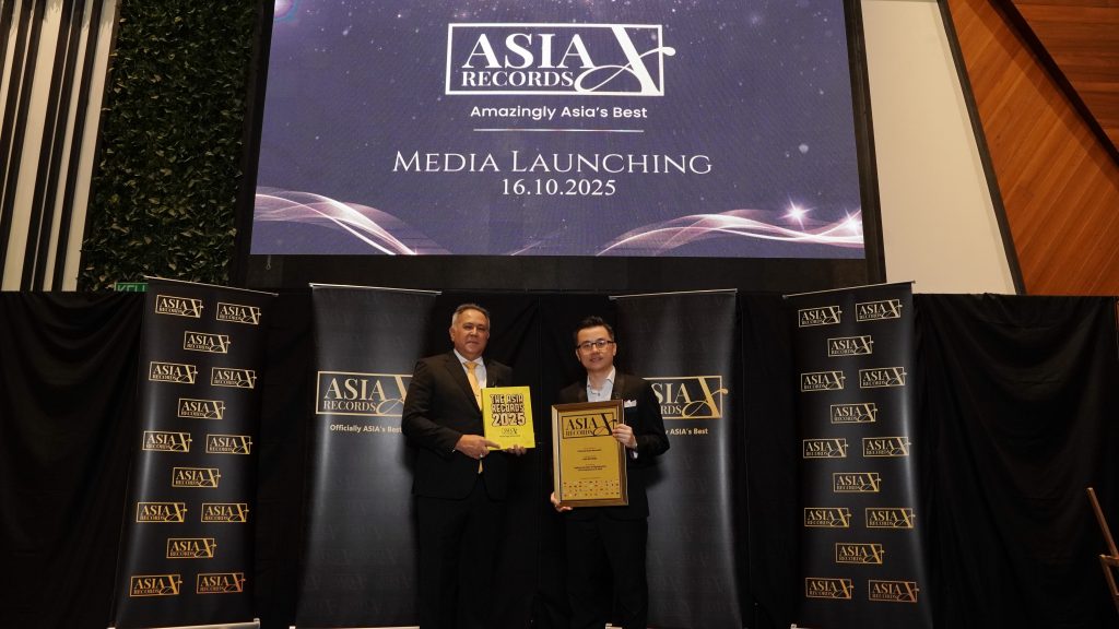 Dato KK Chua on stage at asia record launching on 16 october 2025