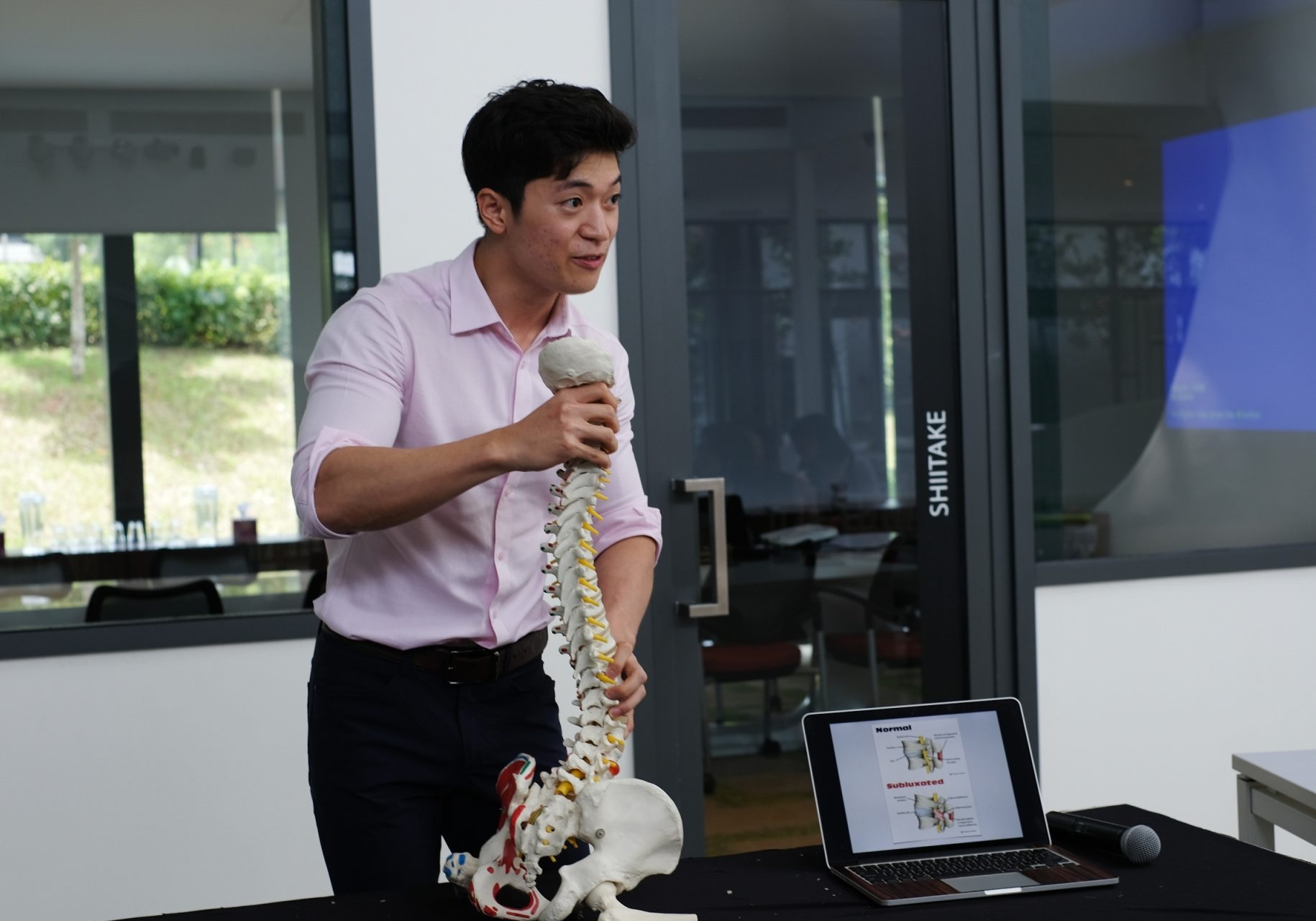 Dr-Daniel-Tan-Founder-and-Clinic-Director-of-Aligned-Integrated-Healthcare-Centre-shared-the-benefits-of-chiropractic-care-to-the-audience Dr-Daniel-Tan-Founder-and-Clinic-Director-of-Aligned-Integrated-Healthcare-Centre-shared-the-benefits-of-chiropractic-care-to-the-audience